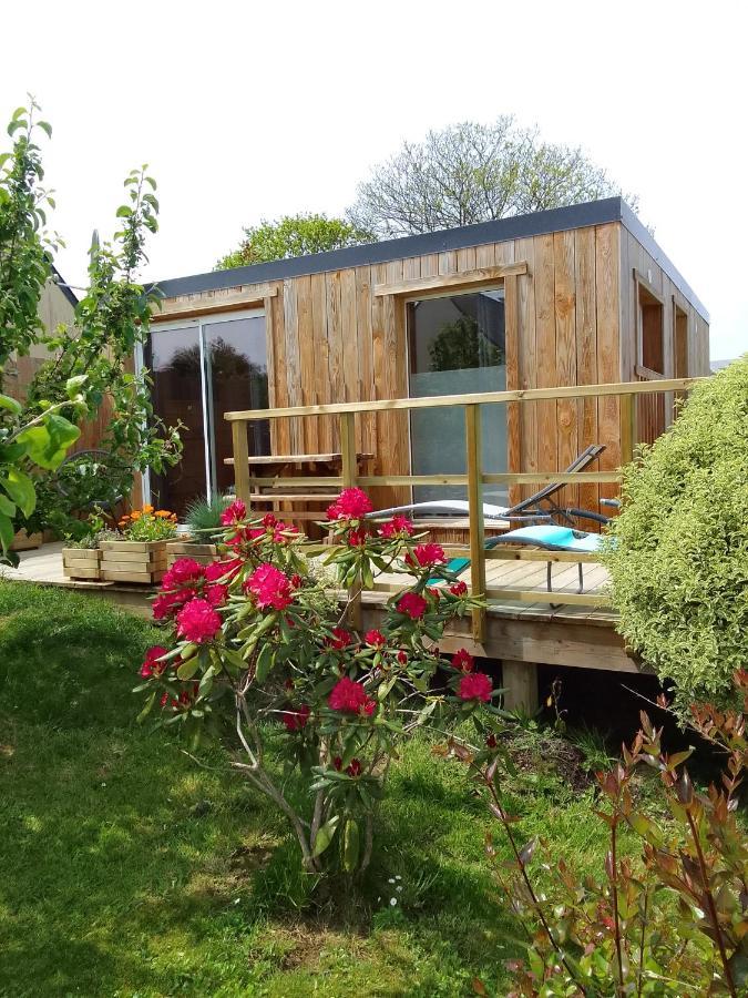 Tiny House Dans Jardin Arbore Perros-Guirec Exterior photo